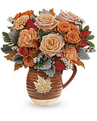 Golden Rose Bouquet from Weidig's Floral in Chardon, OH